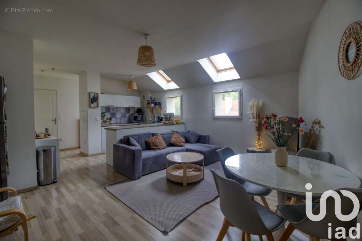 Photo 2 - Appartement à PONTOISE