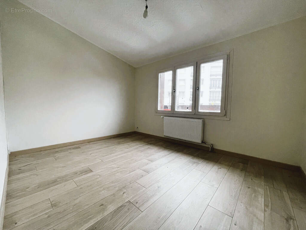 Appartement à DOMENE