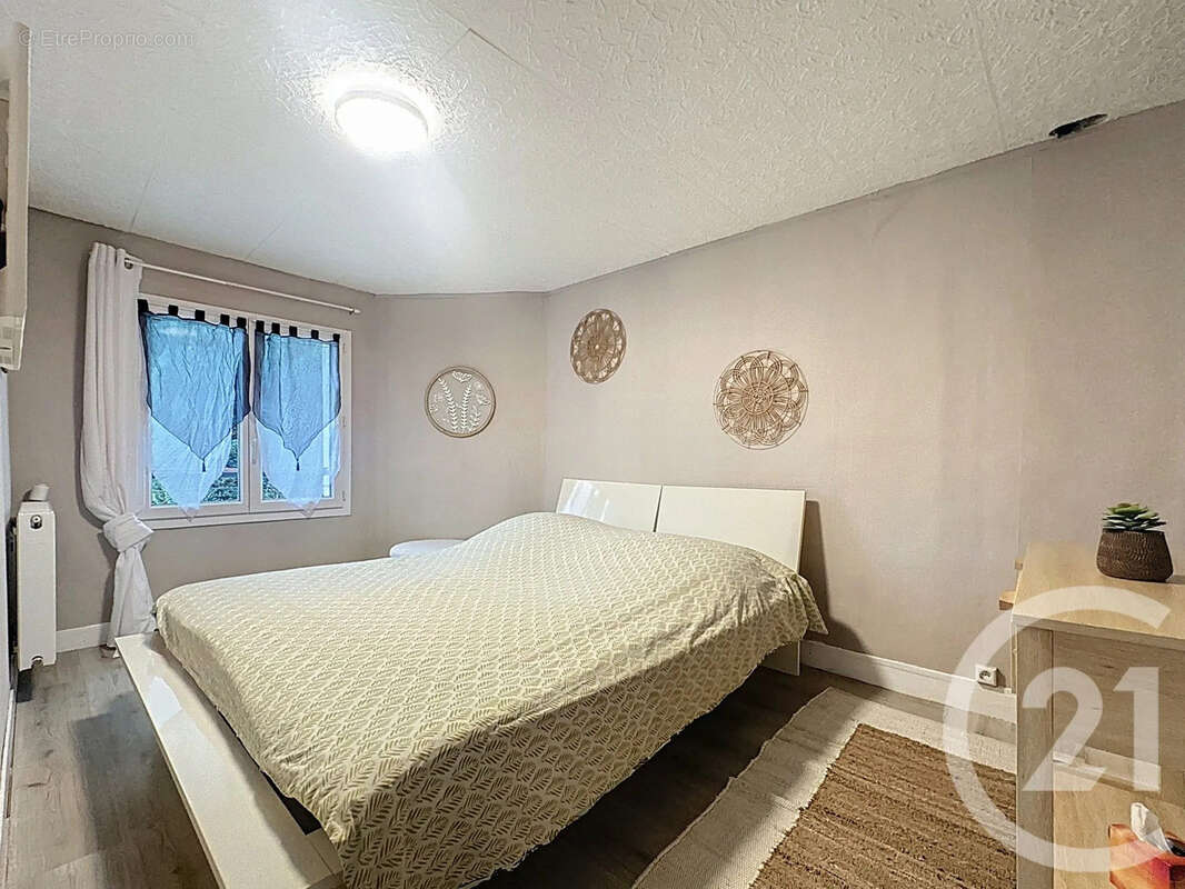 Maison à DONNEMARIE-DONTILLY