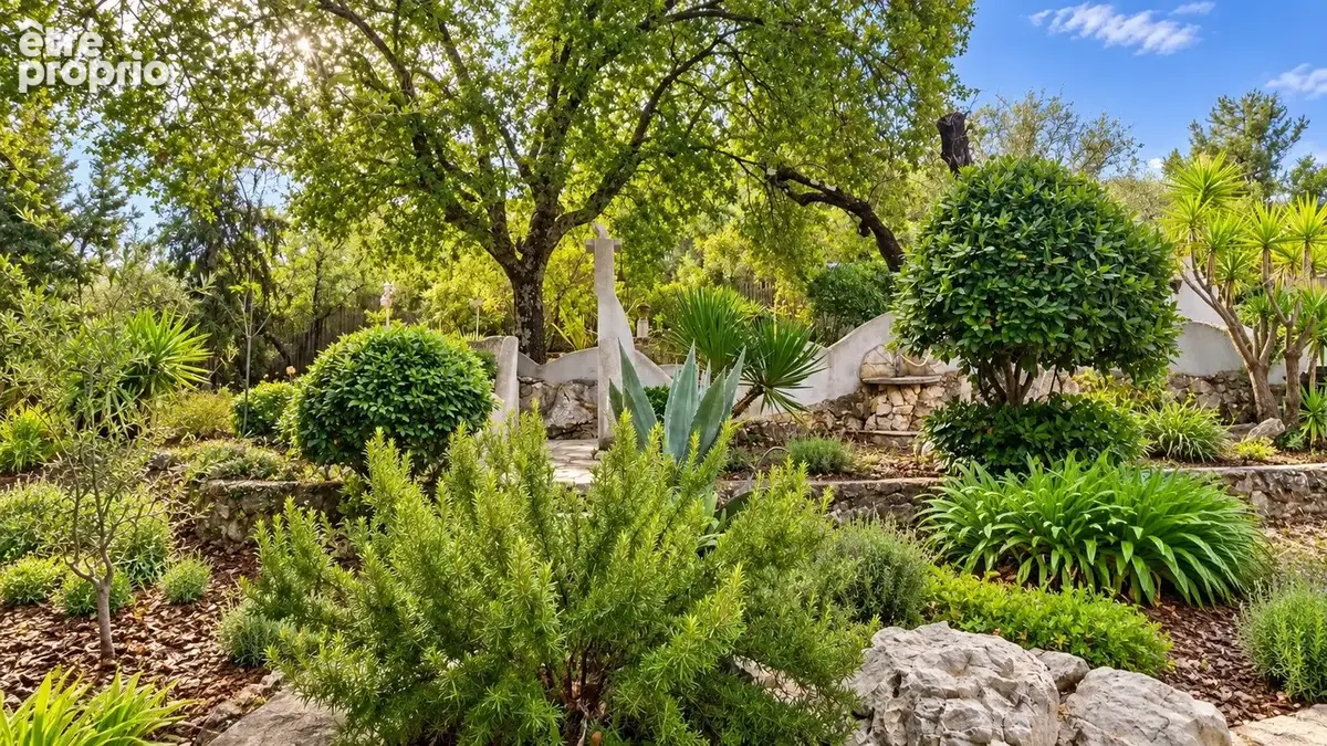 Une villa aux dimensions rares, entre village et nature - photo 10