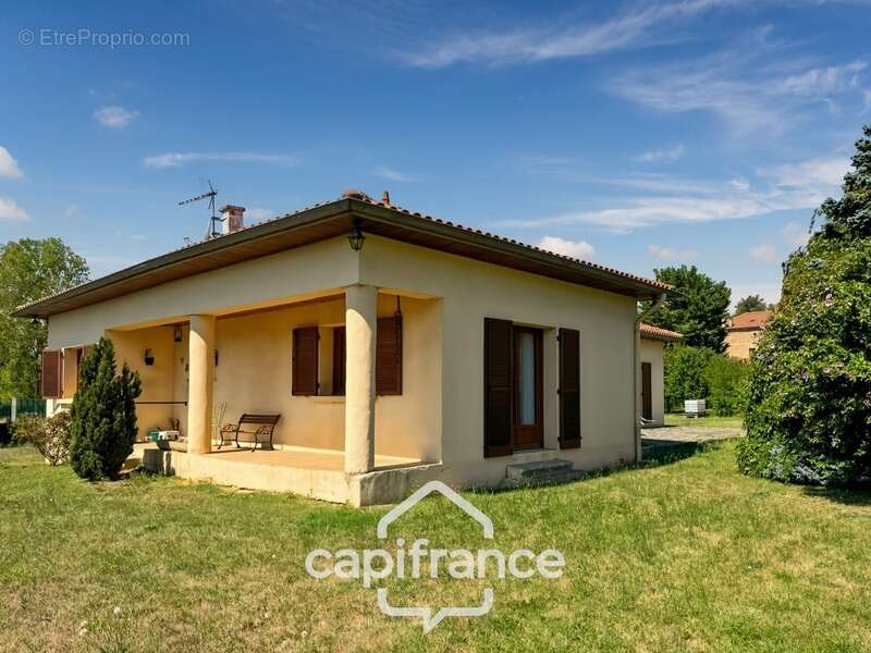 Maison à LA MOTTE-DE-GALAURE