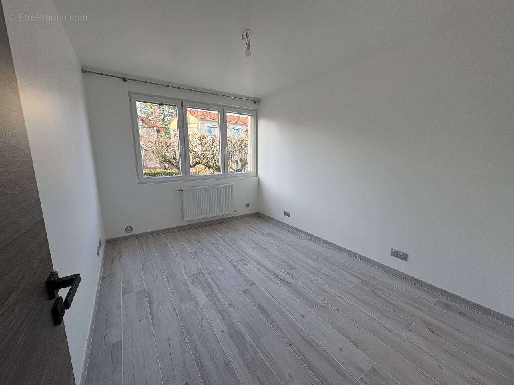 Appartement à SAVIGNY-SUR-ORGE