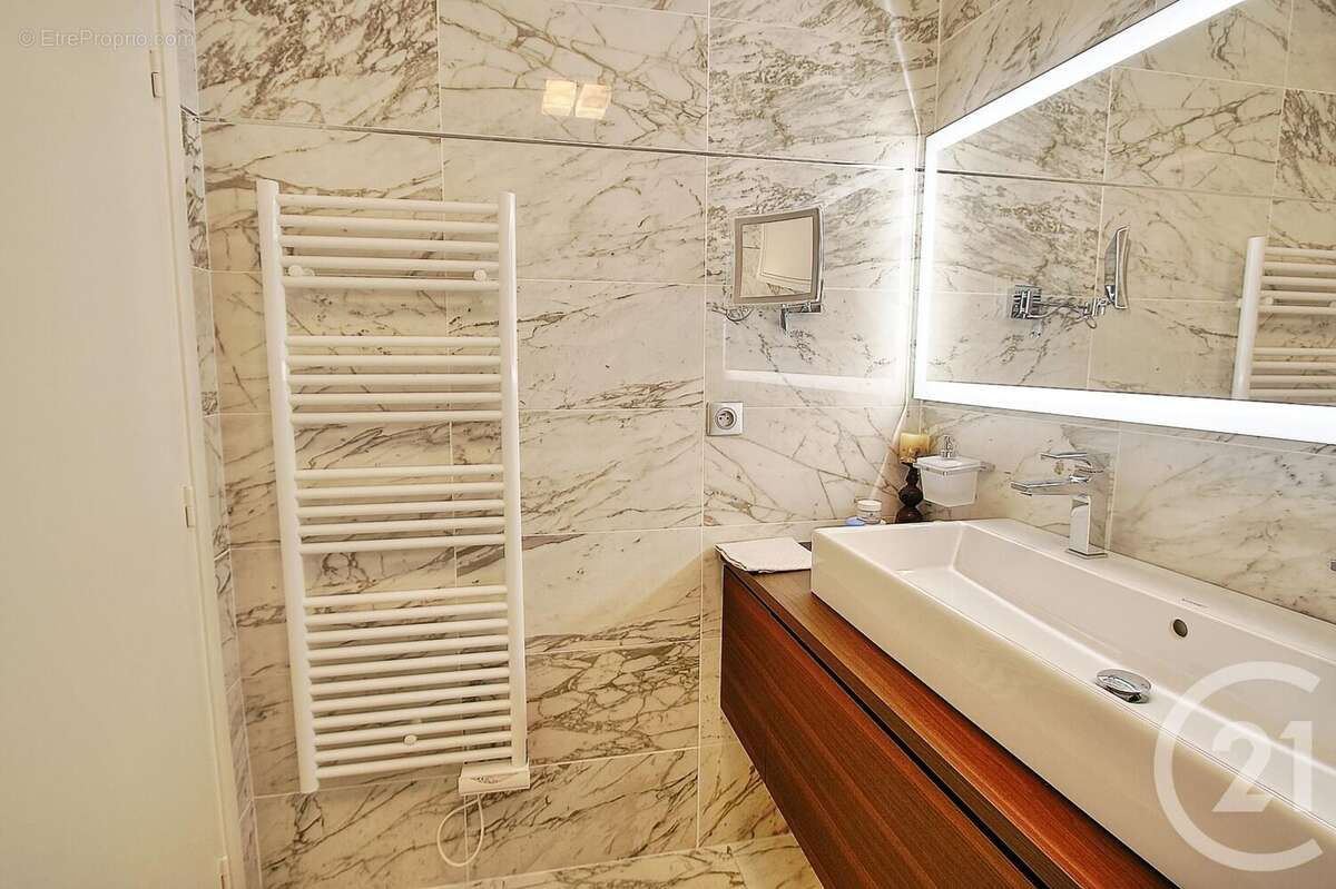 Appartement à LYON-7E