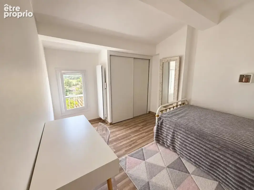 Meyreuil maison de village de 142 m2 avec jardin garage et cave - photo 11