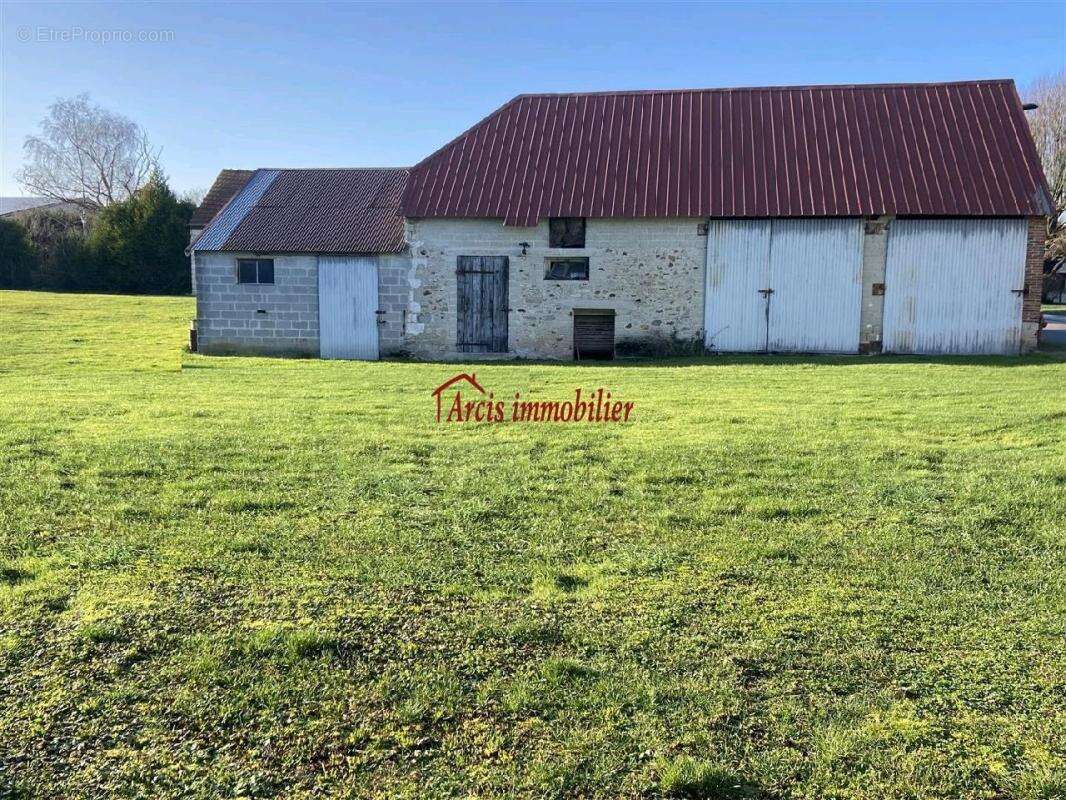 Maison à FERE-CHAMPENOISE