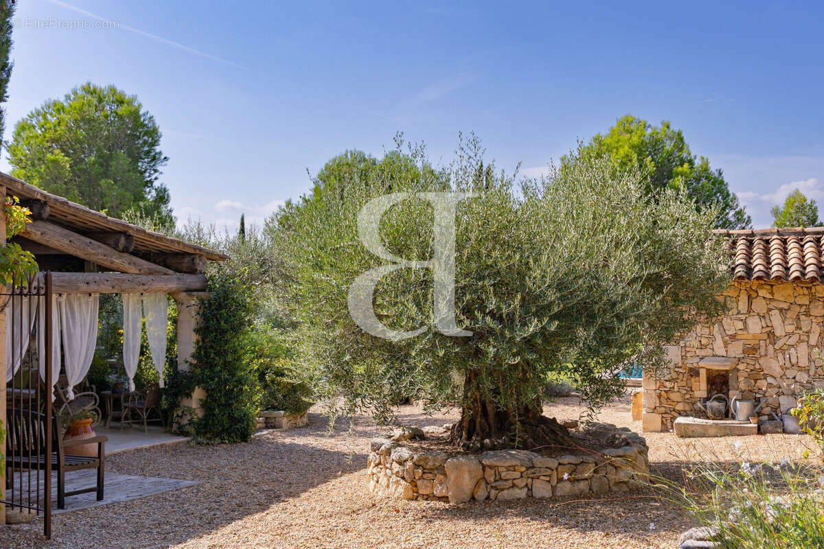 Maison à MAUSSANE-LES-ALPILLES