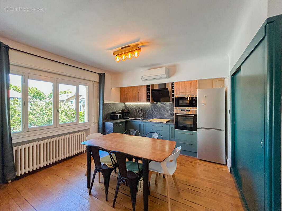 Appartement à AIX-LES-BAINS