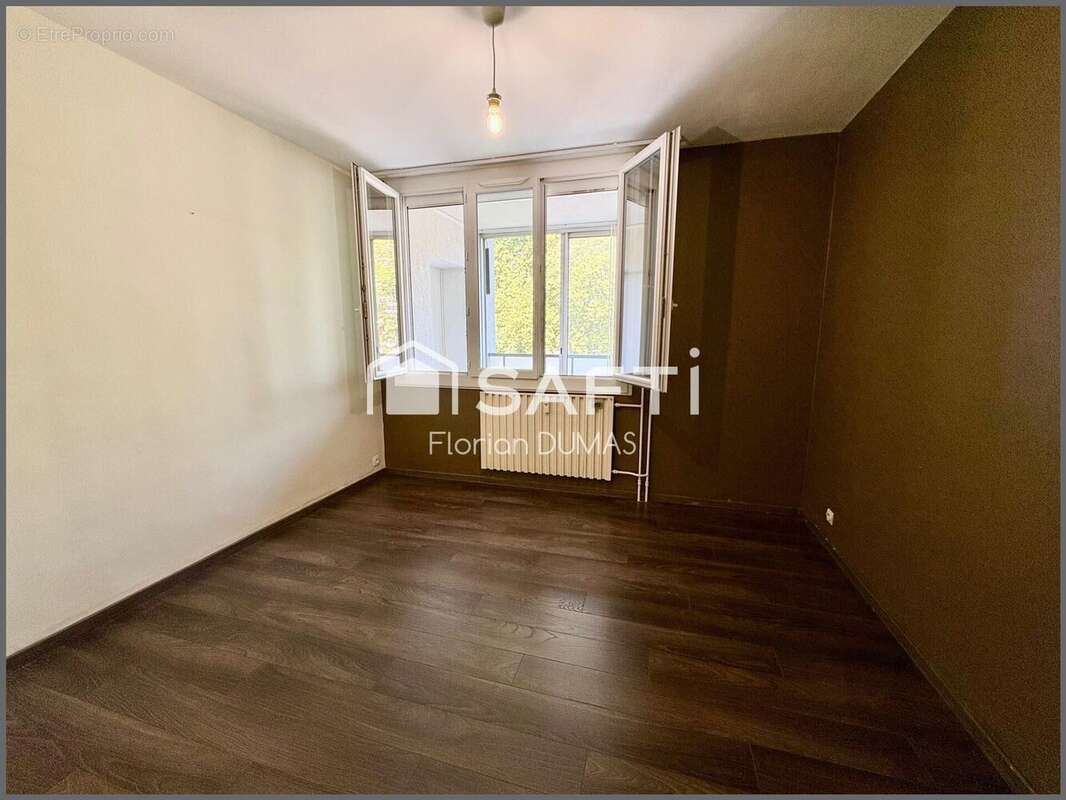 Appartement 74 m² à Bourg-Les-Valence  - photo 5