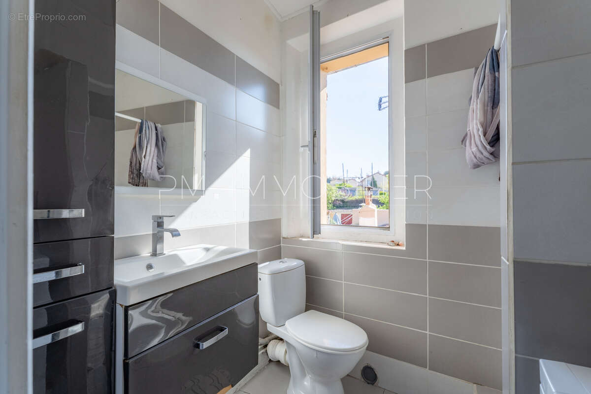 Appartement à MARSEILLE-15E