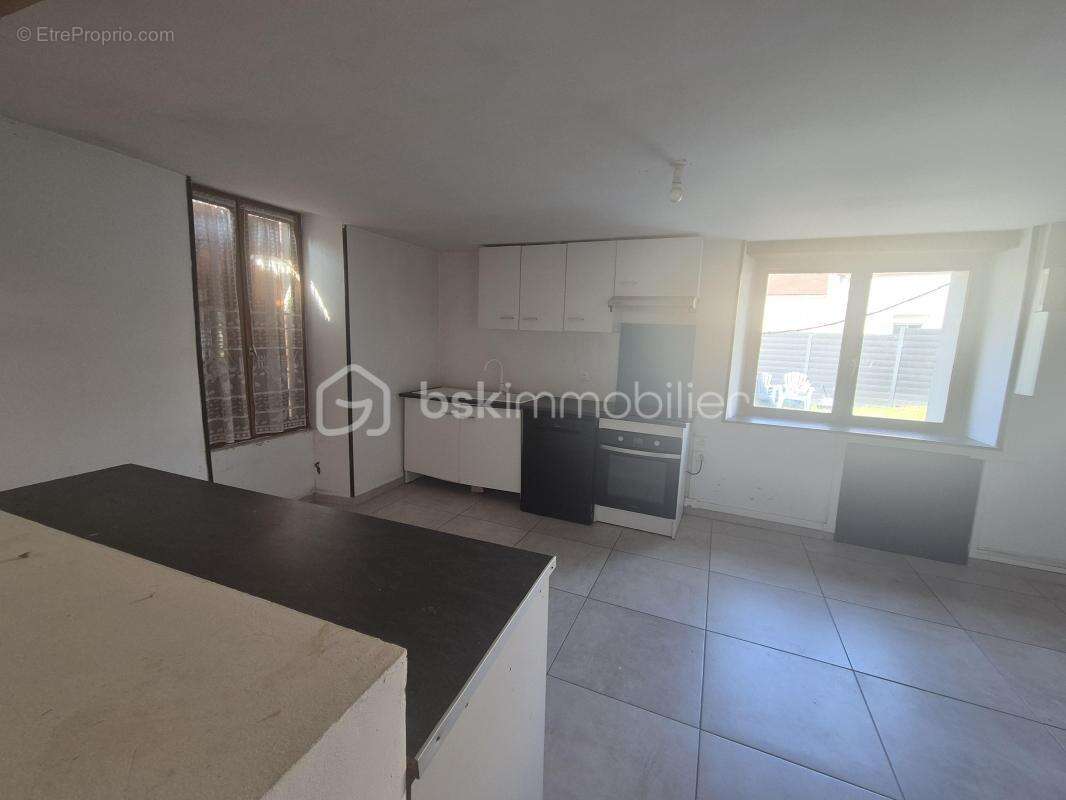 Maison à Venizy - photo 4