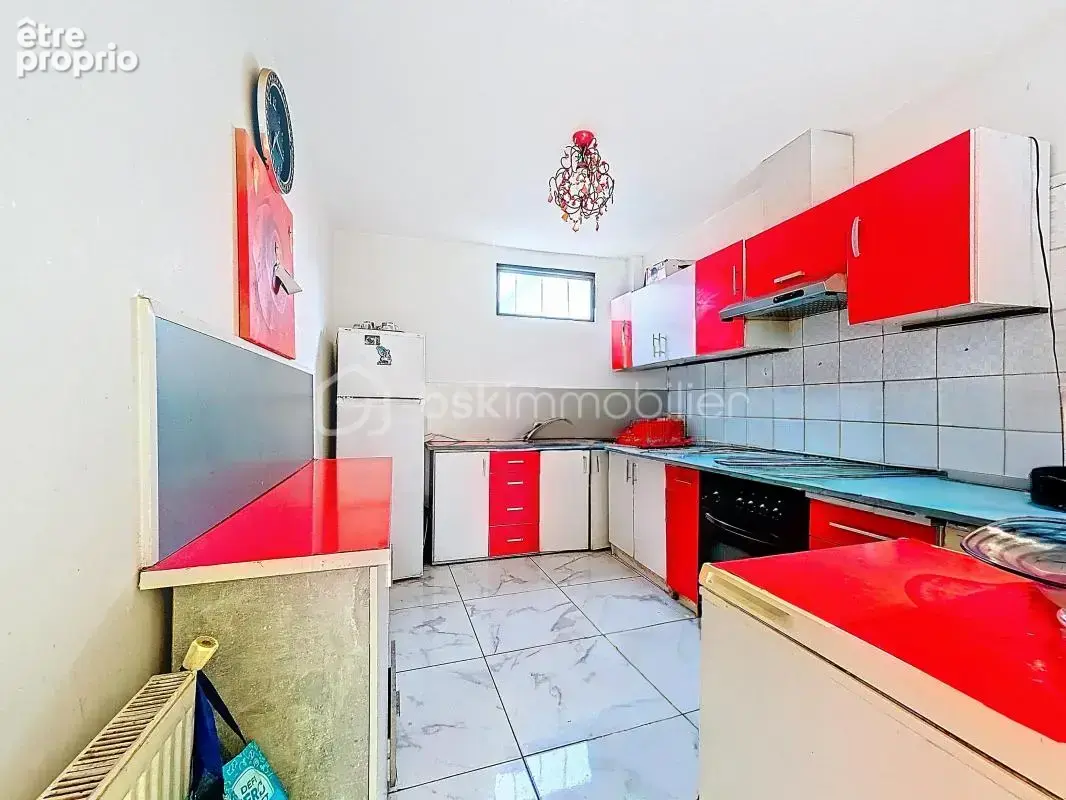 Maison de 5 pièces avec 3 chambres et sa dépendance meublée - photo 10