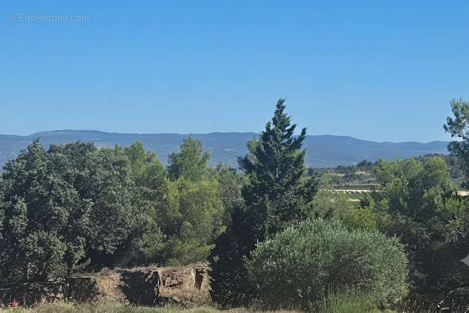 Escales ,10 mn de lezignan , terrain viabilise 1340 m2 - photo 3