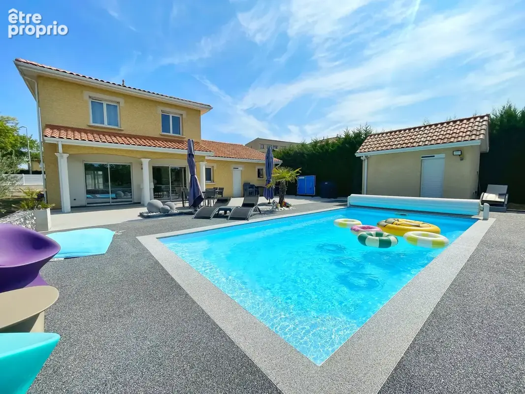 Villa avec piscine dans l'un des secteurs les plus prisés d'Irigny - photo 3
