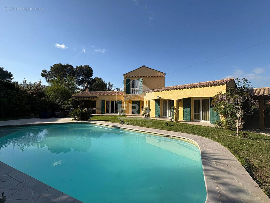 Maison à LE ROURET