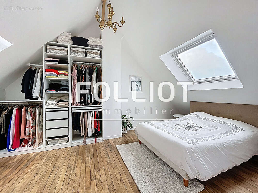 Maison à DONVILLE-LES-BAINS