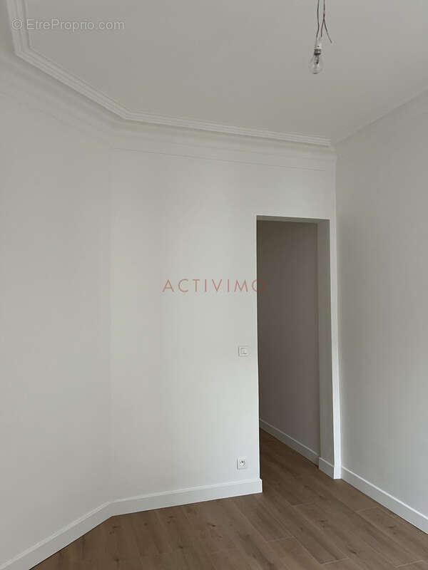 2 PIECES 29,52 m2 - RUE BEAUNIER Paris 14ème - photo 2