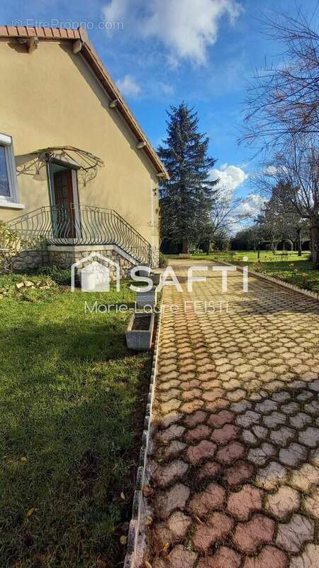 Photo 3 - Maison à SAINT-FLOVIER