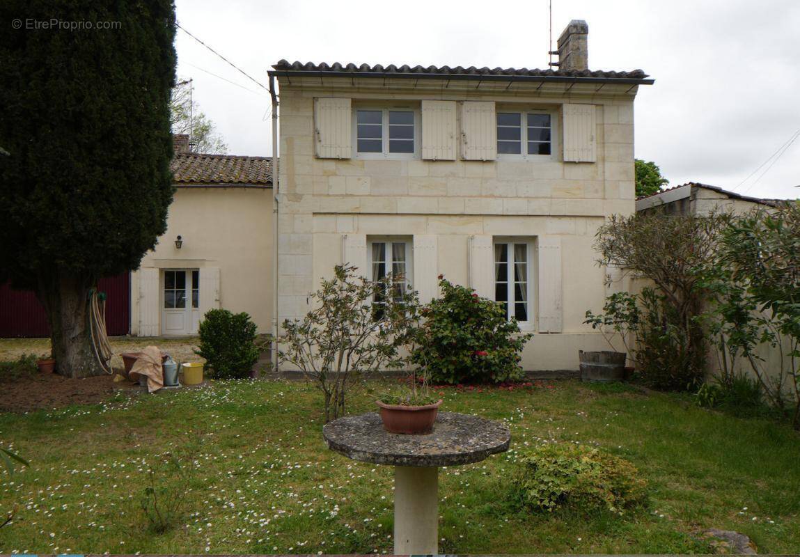 Maison à LUGON-ET-L'ILE-DU-CARNAY