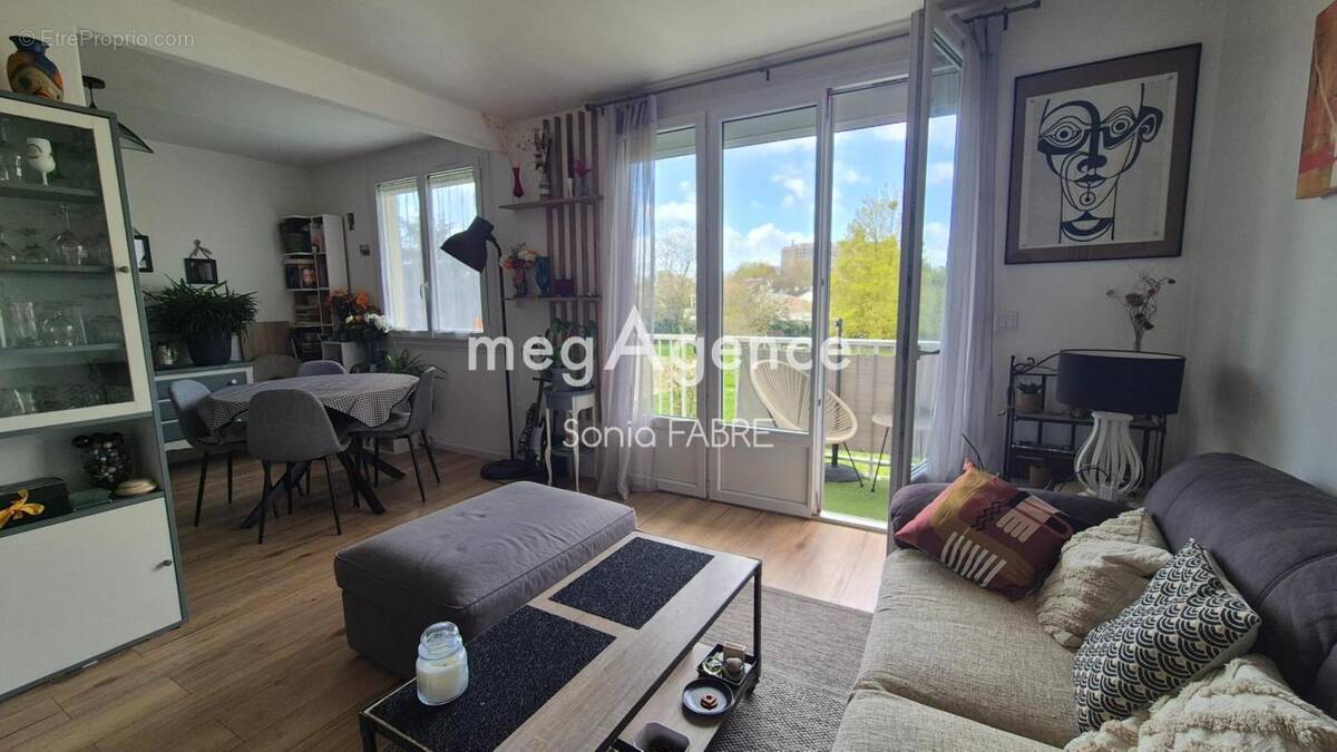 Appartement à REZE