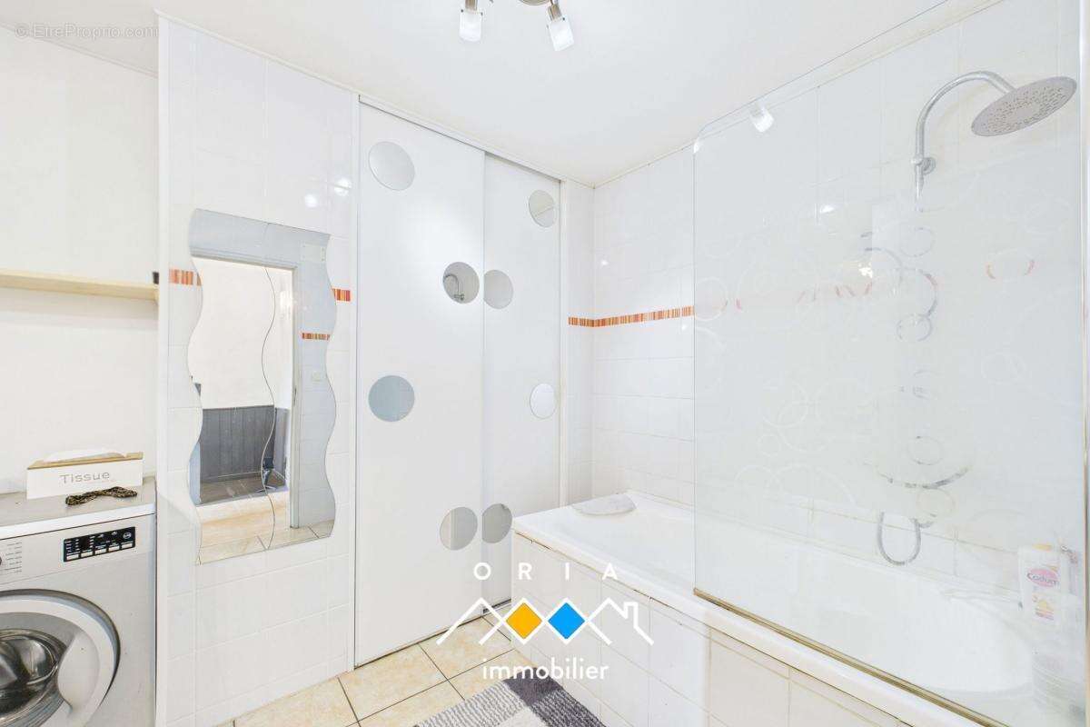 Maison à BAYONVILLE-SUR-MAD