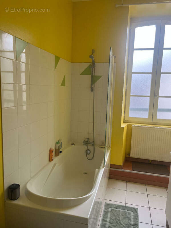 Appartement à OLORON-SAINTE-MARIE