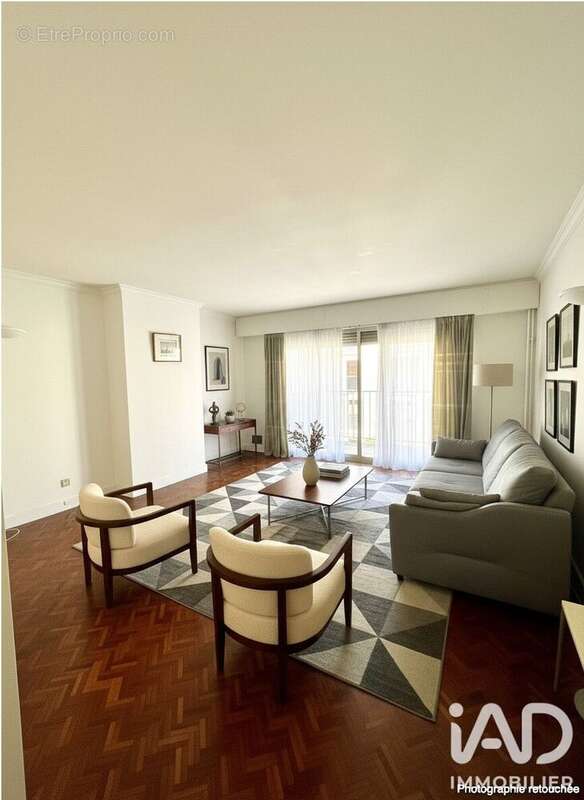 Appartement 102 m² à Versailles  - photo 2