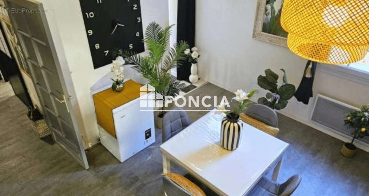 Appartement à HYERES