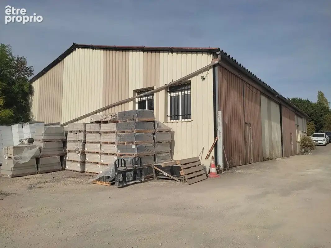 Pourrain - batiment d'activite et commercial - 590 m² sur  2560m² de terrain - photo 2