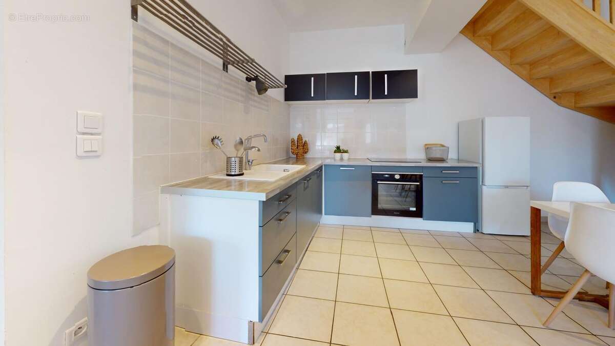 Appartement sur cour avec extérieur au centre de Villefranche-sur-saône - photo 5
