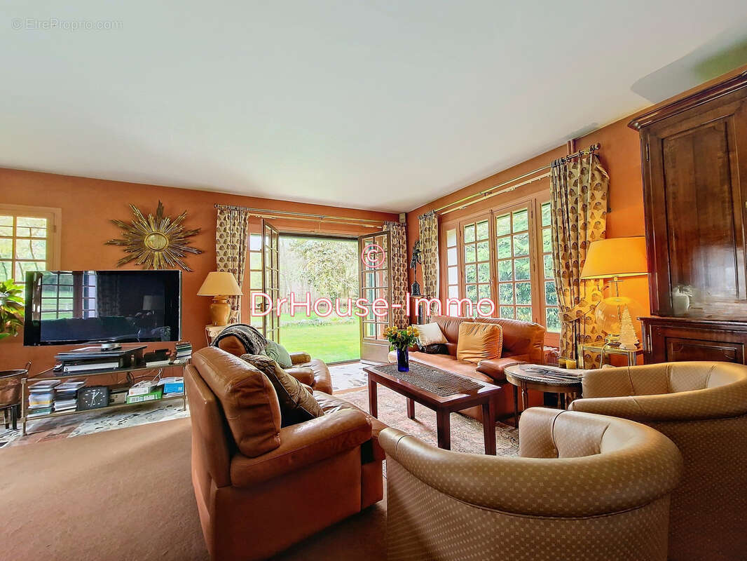 Maison à POIGNY-LA-FORET