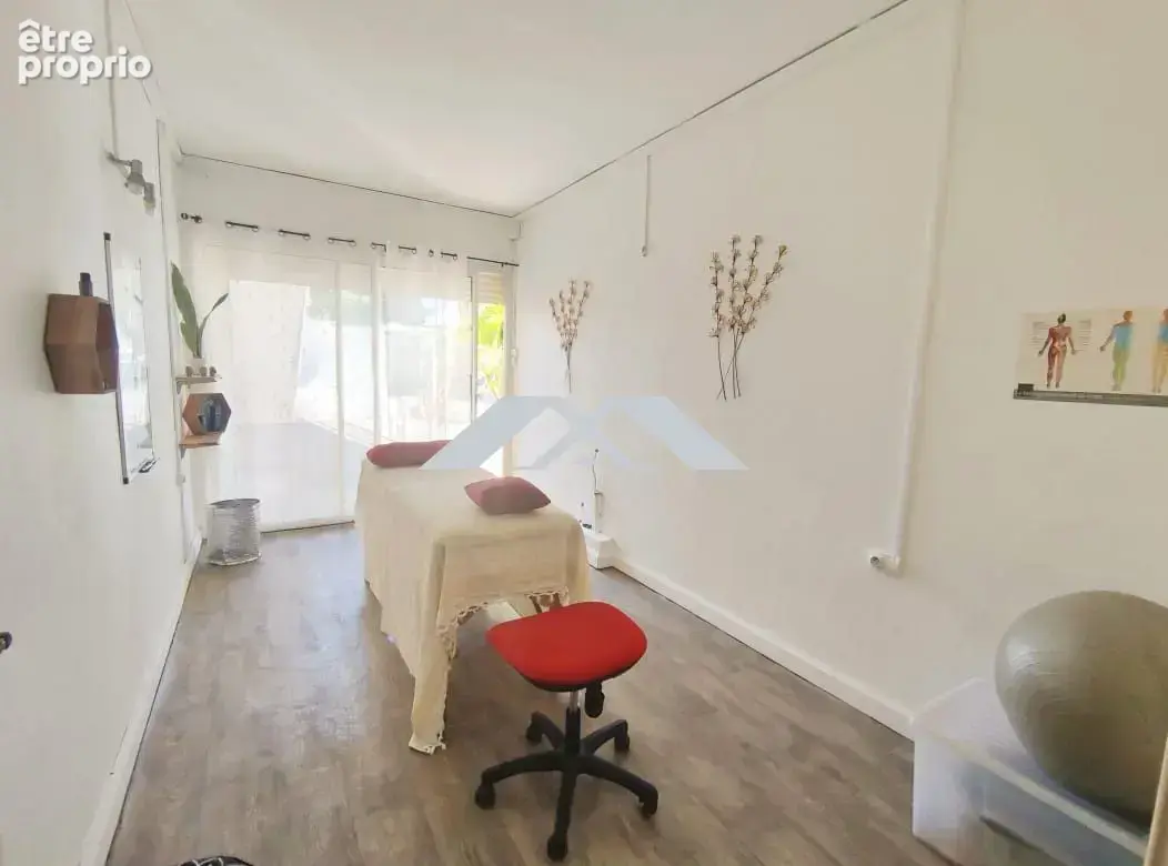 Maison 8 pièces 176 m² à vendre à Saint-Louis (97450) - photo 7
