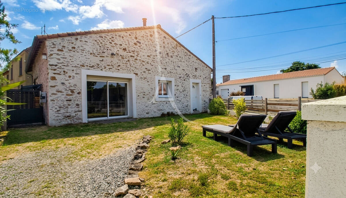 Maison à LE PELLERIN