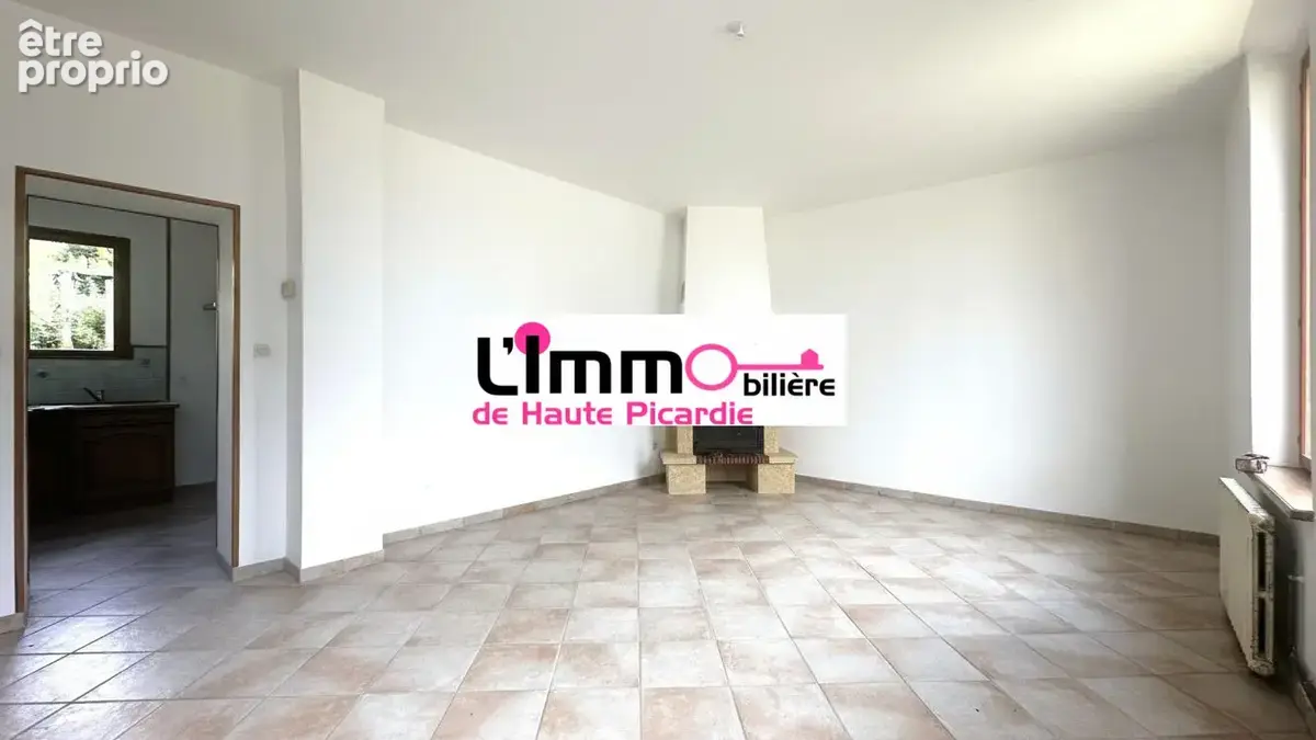 Maison 136 m² à Combles  - photo 4