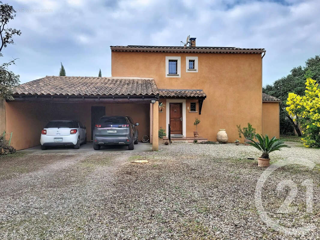 Maison à SORGUES