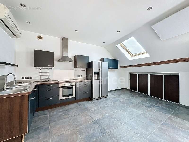 Appartement T3 triplex - Marlioz - photo 3