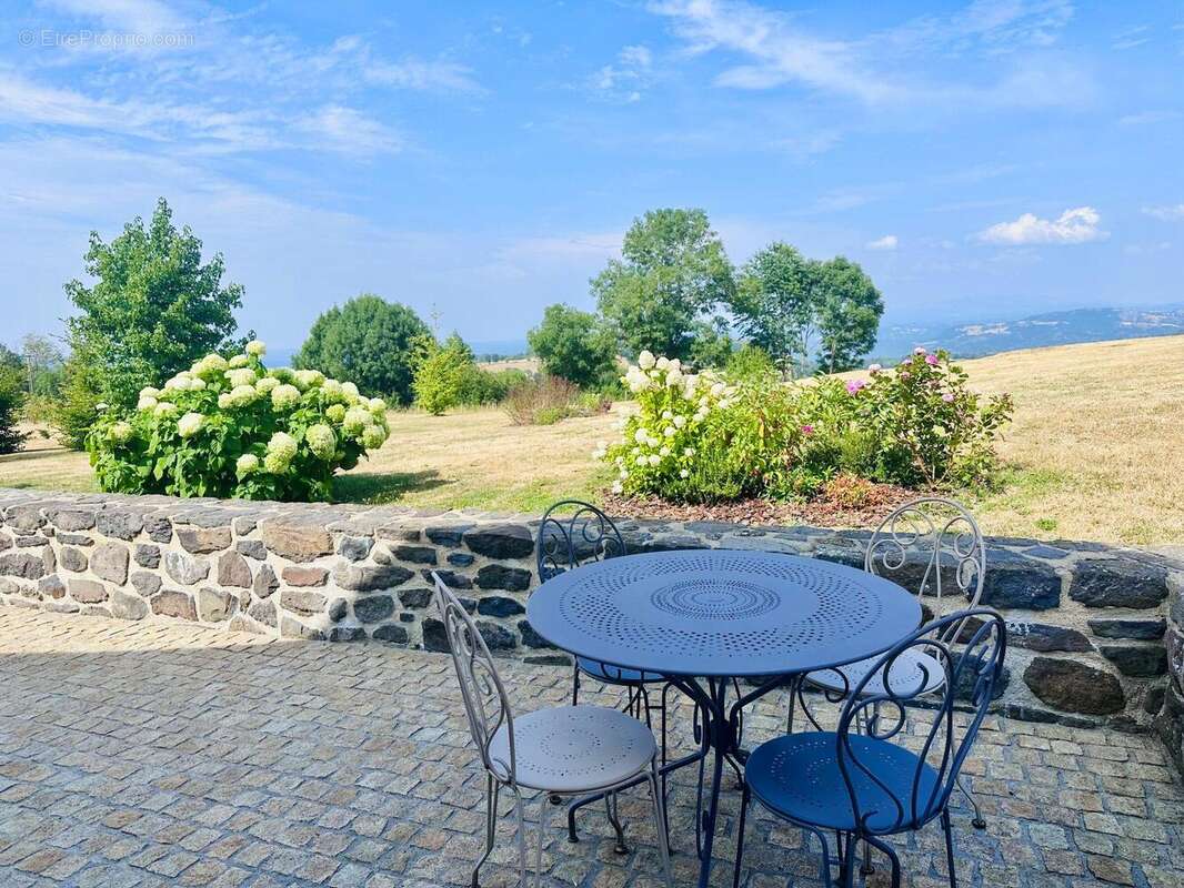 Maison 76 m² à Le Monteil  - photo 2