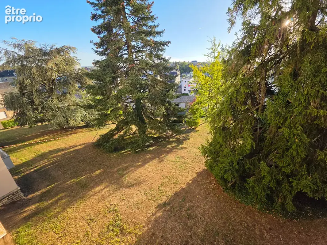 A VENDRE, NEVERS, appt T4 vu Parc au 1er ét avec cave et garage - photo 8