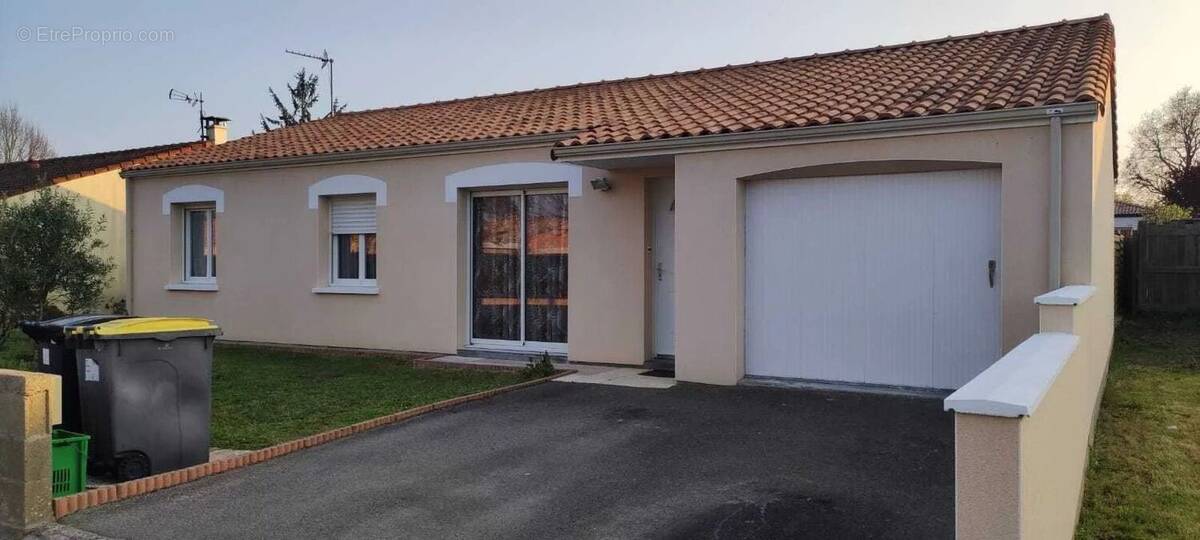 Maison à SAINTE-PAZANNE