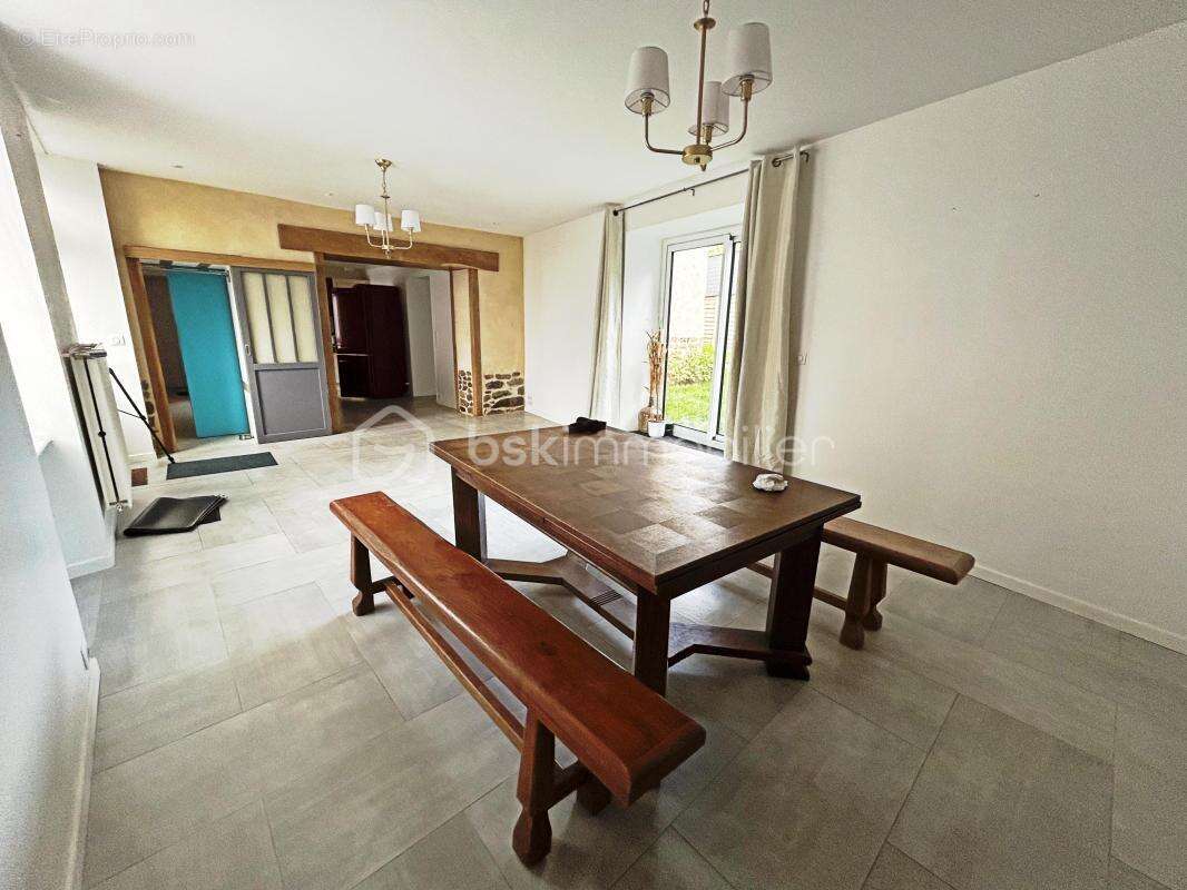 Maison à LA MEZIERE