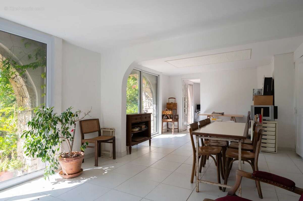 Maison à CARQUEIRANNE