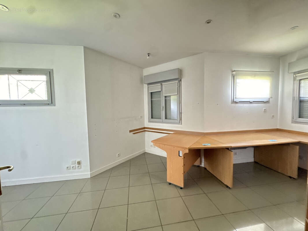 Local professionnel de 166 m2 au centre ville de colomiers 31770 - photo 3