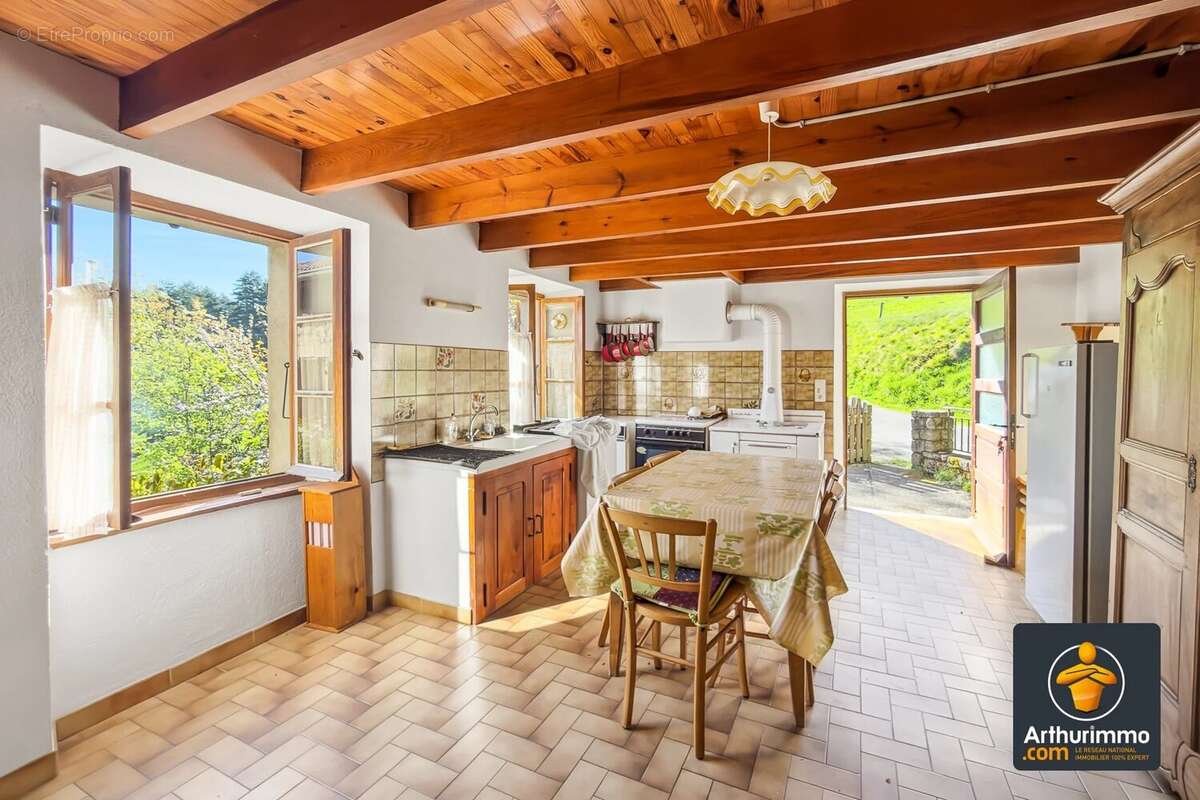 Maison à LABATIE-D'ANDAURE