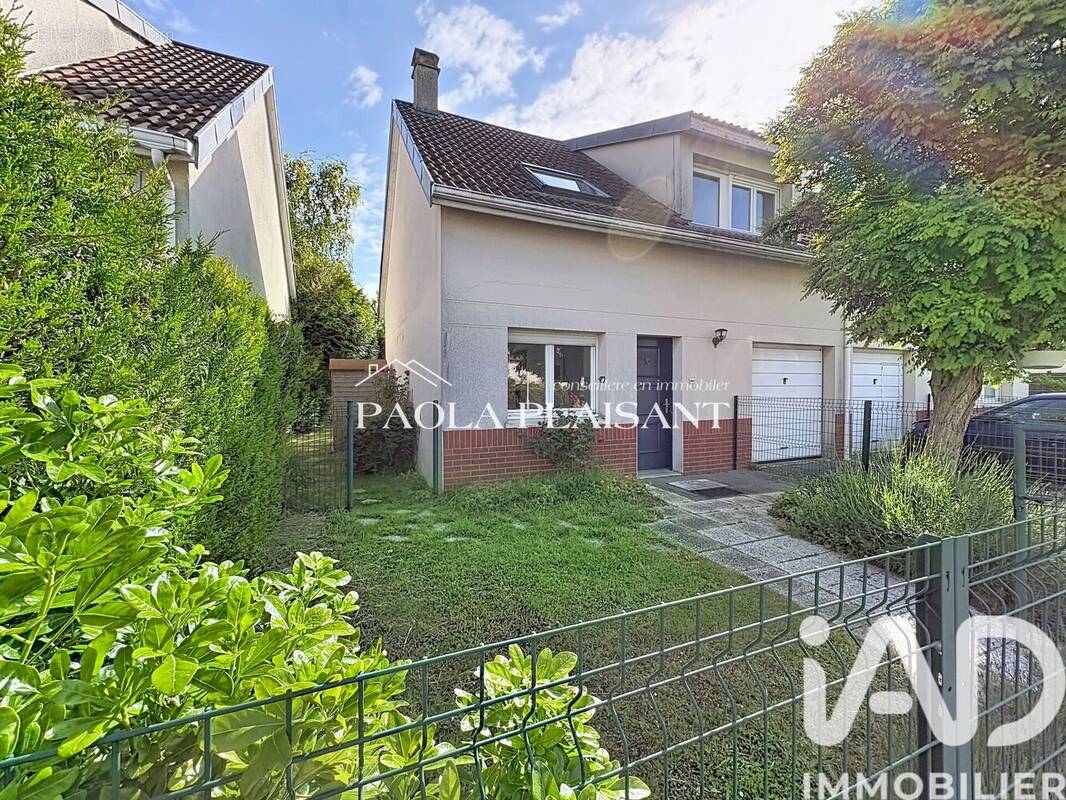 Photo 1 - Maison à MITRY-MORY