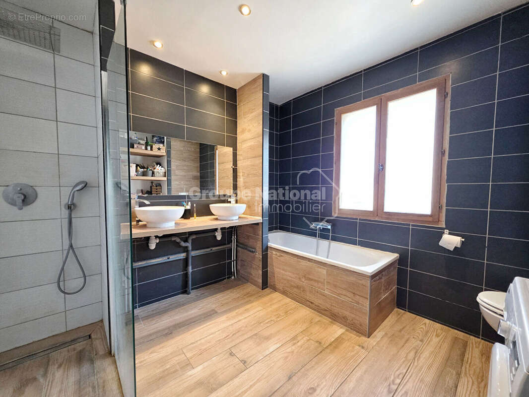 Maison 4 pièces avec piscine à vendre à Saint-Chamas - photo 5