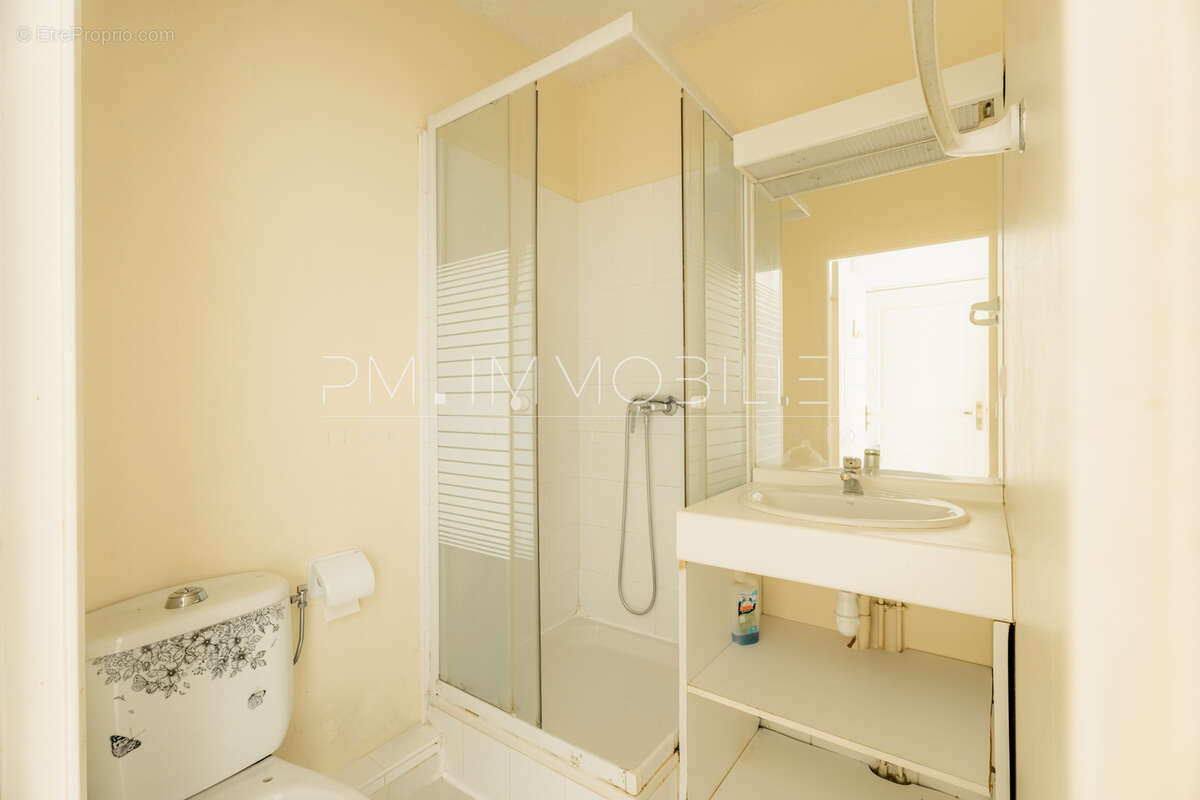 Appartement à MARSEILLE-5E