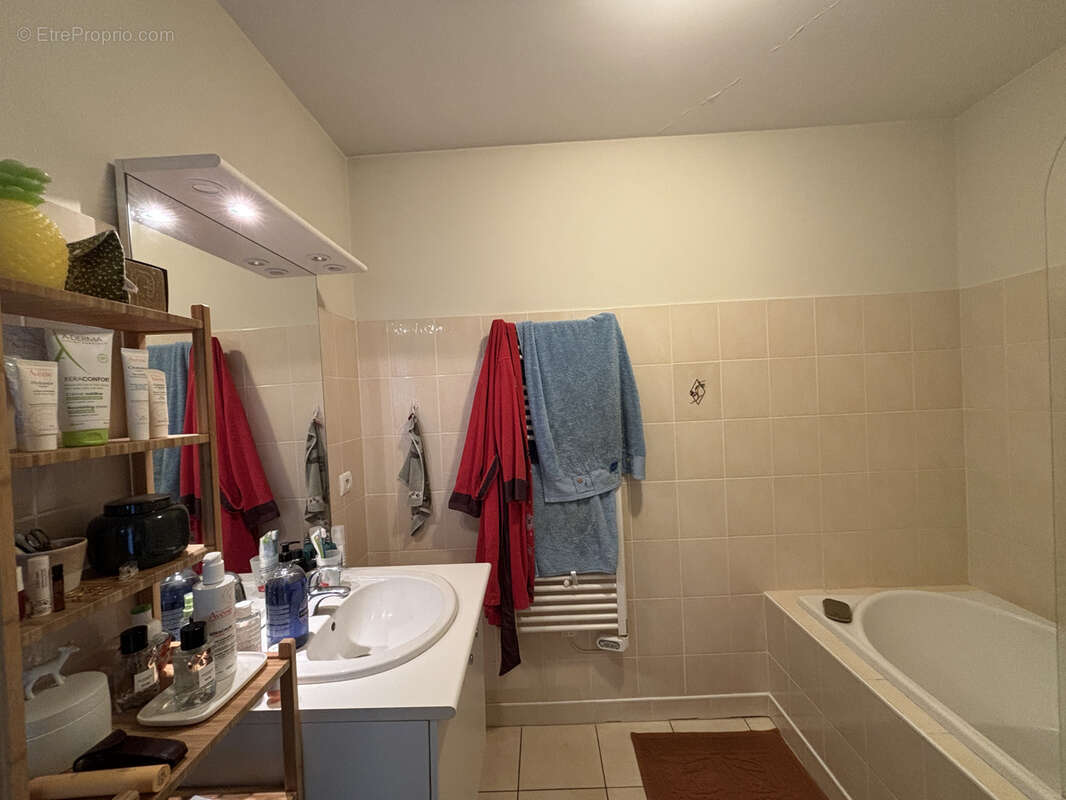 Appartement à GROISY