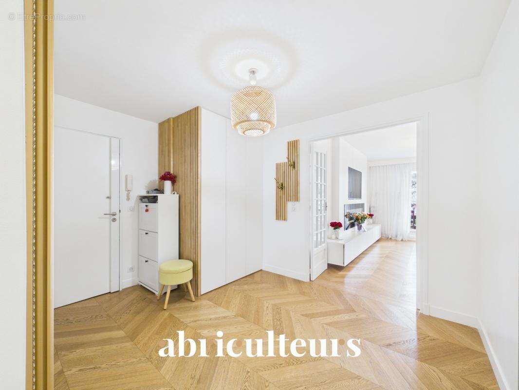 Appartement à VERSAILLES