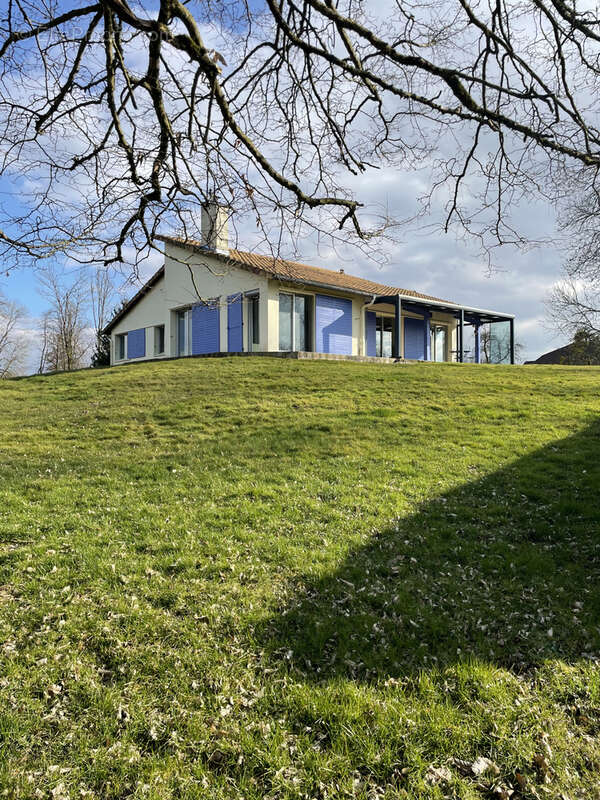 Maison à LES HAUTS-DE-CHEE