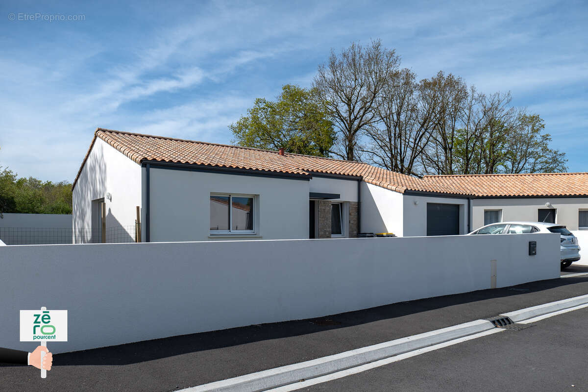 Maison à FROIDFOND