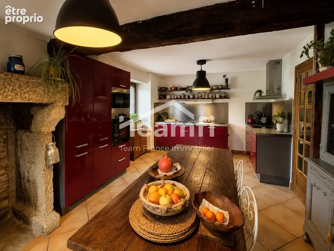 Maison 265 m² à Courpiere  - photo 3